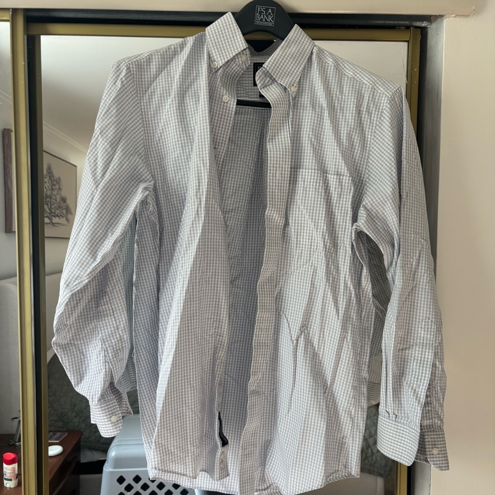 Jos A Bank Traveler Tailored Fit shirt
